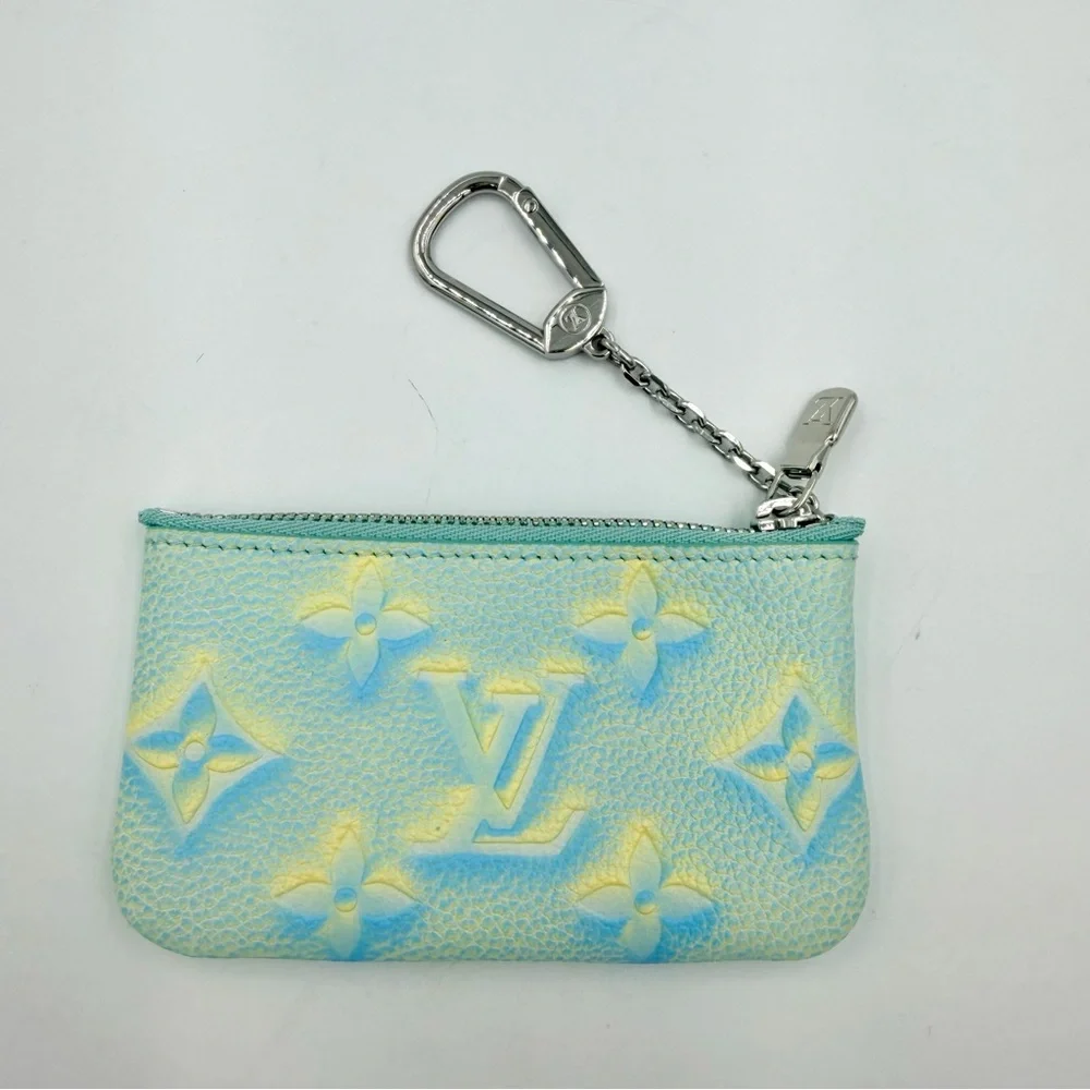 💥PRICE FIRM💥 Louis Vuitton Key Pouch NIB - Picture 3 of 13